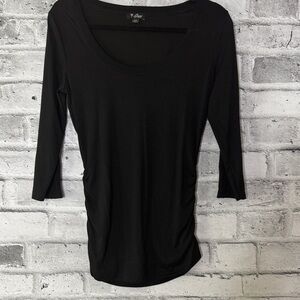Guess Women's Black 3/4 Sleeve Scoop Women's Jersey Knit Top